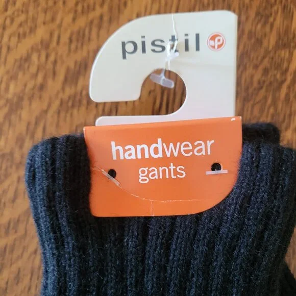 Pistil Bundle: Faux Fur Rave Trapper Hat and Faux Leather Fingerless Gloves - Picture 15 of 15